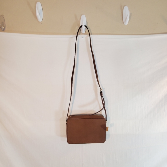 Michael Kors Sandrine Stud LG Crossbody Saffiano Leather Brown Purse New Tags. - Picture 3 of 6
